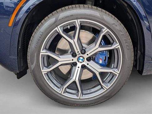 New 2026 BMW X5 xDrive40i w/ M Sport Package AWD/4WD image 10