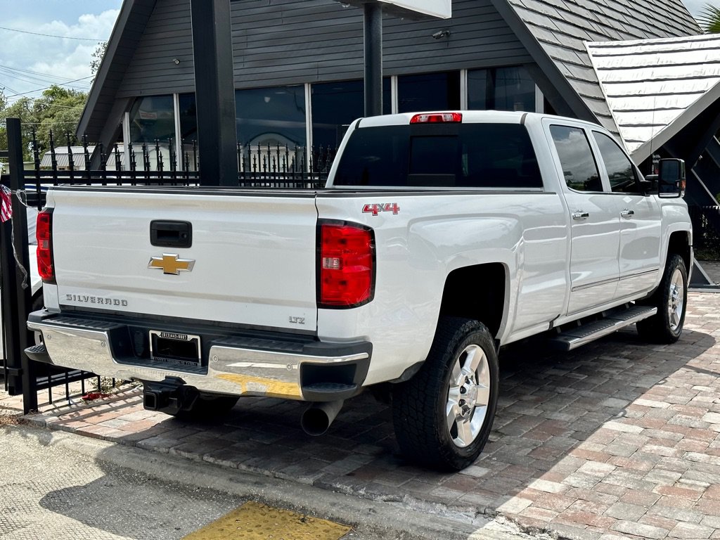 Used 2016 Chevrolet Silverado 2500 LTZ AWD/4WD image 10