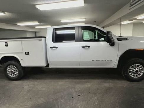 New 2026 GMC Sierra 2500 Pro w/ Convenience Package AWD/4WD image 9