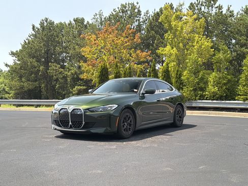 Used 2023 BMW i4 eDrive40 w/ Premium Package RWD image 13
