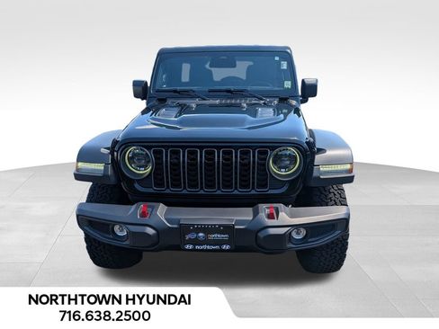 Used 2026 Jeep Wrangler Unlimited Rubicon AWD/4WD image 5