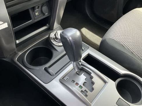 Used 2022 Toyota 4Runner SR5 AWD/4WD image 24