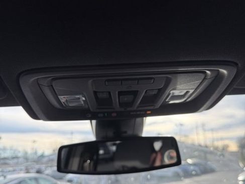 Used 2023 GMC Sierra 3500 Denali image 13