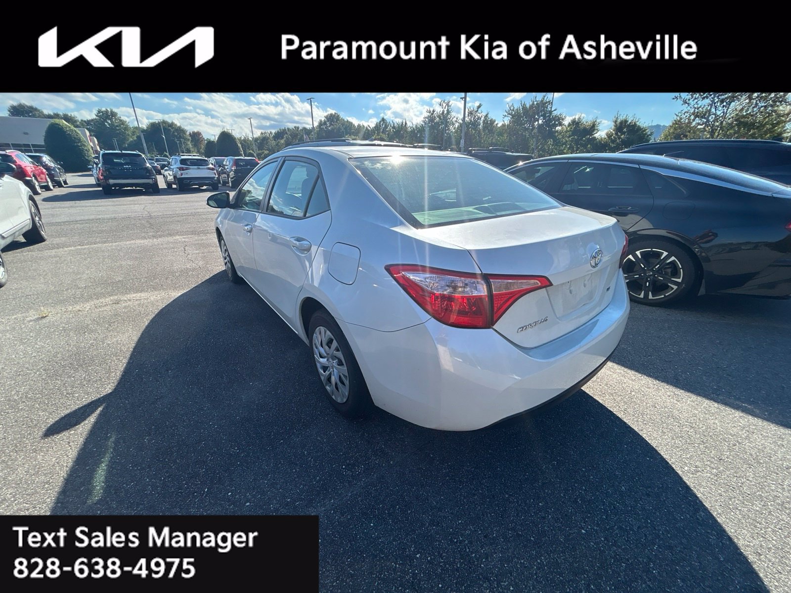 Used 2017 Toyota Corolla LE FWD image 9