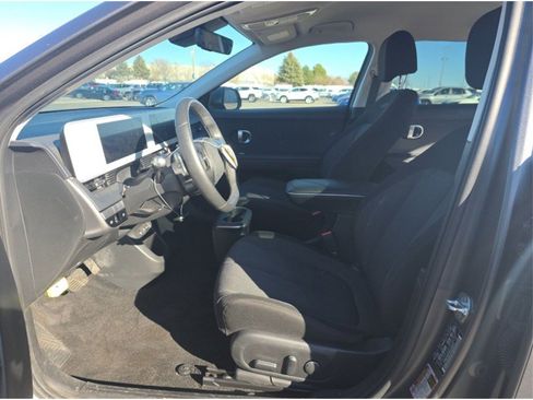 Used 2024 Hyundai Ioniq 5 SEL image 2