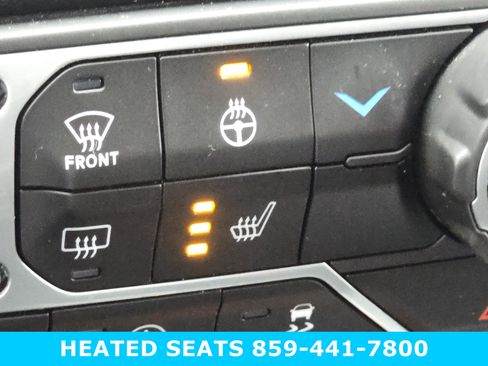 Used 2022 Jeep Wrangler Willys image 2