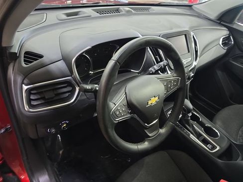 Used 2024 Chevrolet Equinox LT image 18