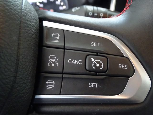 Used 2022 Jeep Compass Trailhawk w/ Trailhawk Convenience Group AWD/4WD image 8