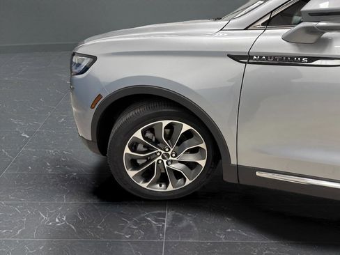 Used 2022 Lincoln Nautilus Reserve image 37