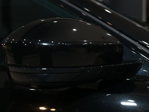 Used 2021 Jaguar F-PACE SVR image 43