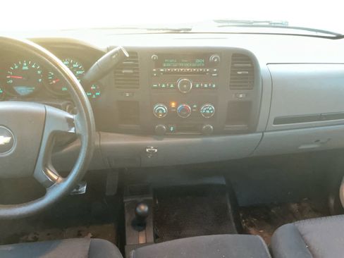 Used 2013 Chevrolet Silverado 1500 W/T image 10