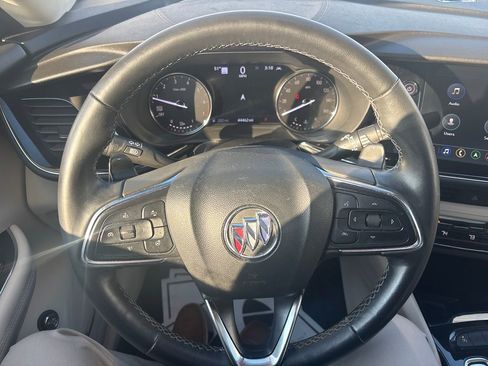 Used 2023 Buick Envision Avenir image 18