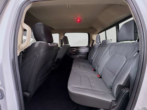 Used 2019 RAM 1500 Big Horn AWD/4WD image 24