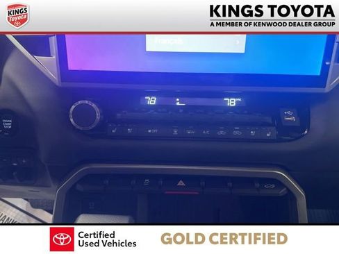 Used 2025 Toyota Tundra Limited AWD/4WD image 15