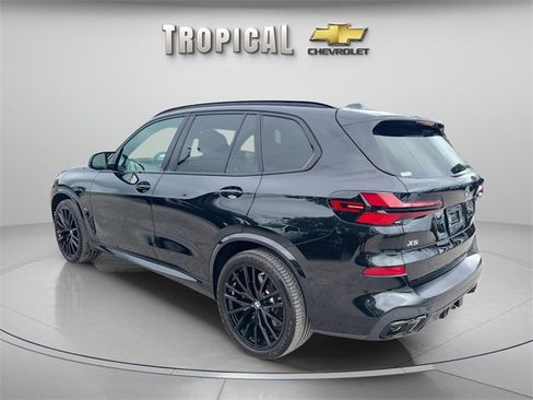 Used 2024 BMW X5 M60i image 3