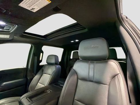 Certified 2020 Chevrolet Silverado 1500 High Country w/ Technology Package image 21