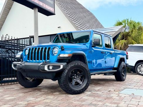 Used 2022 Jeep Gladiator Sport AWD/4WD image 1