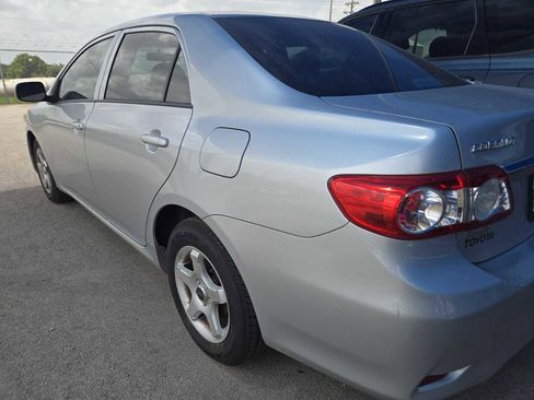 Used 2013 Toyota Corolla L FWD image 3