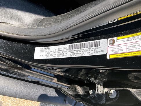 Used 2019 RAM 1500 Big Horn AWD/4WD image 5