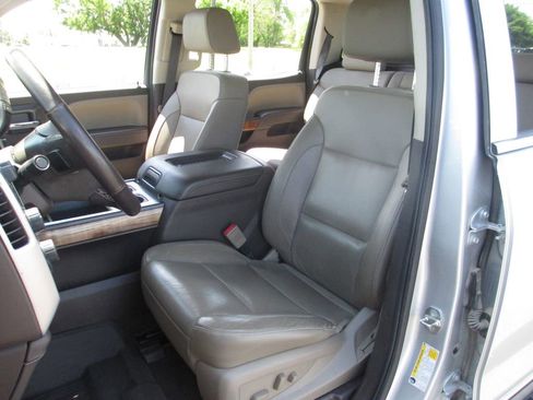 Used 2018 GMC Sierra 1500 SLT AWD/4WD image 23