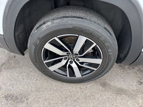 Used 2021 Volkswagen Atlas SE image 20