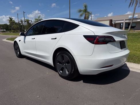 Used 2022 Tesla Model 3 Standard Range RWD image 4