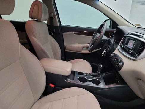 Used 2016 Kia Sorento LX AWD/4WD image 21
