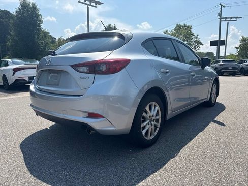 Used 2017 MAZDA MAZDA3 Sport FWD image 5