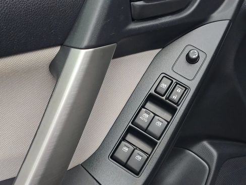 Used 2016 Subaru Forester 2.5i Premium w/ All-Weather Package AWD/4WD image 26