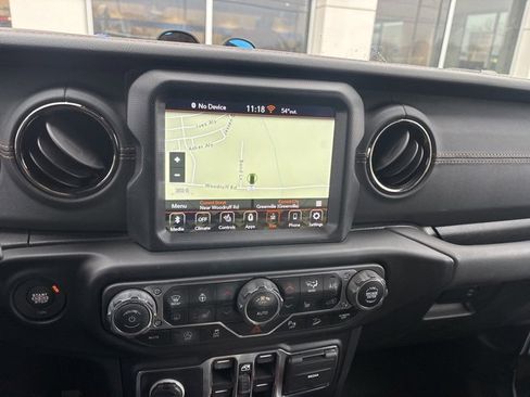 Used 2021 Jeep Wrangler Unlimited Sahara image 6