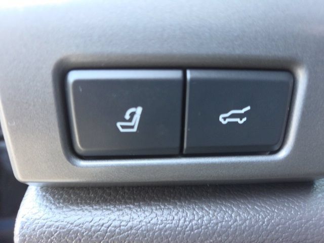 Used 2019 Ford Expedition XLT w/ Equipment Group 202A RWD image 27