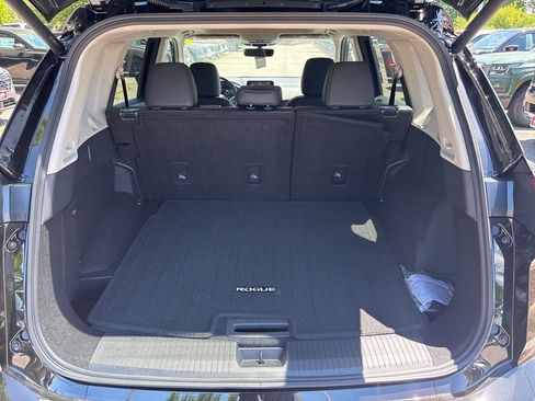 New 2026 Nissan Rogue Dark Armor AWD/4WD image 16