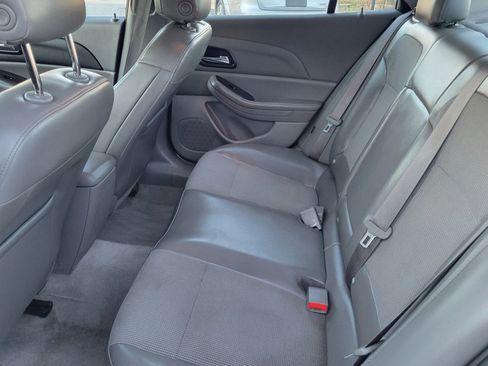 Used 2015 Chevrolet Malibu LT image 9