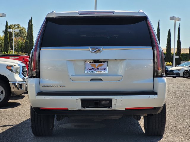 Used 2019 Cadillac Escalade Platinum AWD/4WD image 7