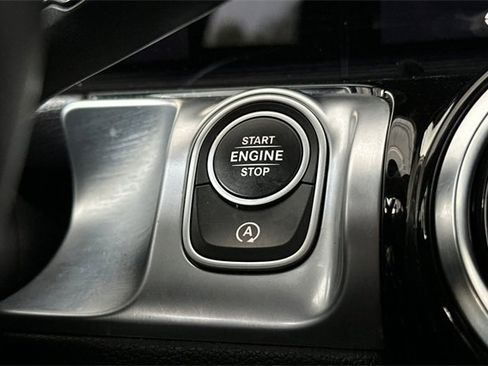 Used 2023 Mercedes-Benz GLB 250 GLB 250 image 24