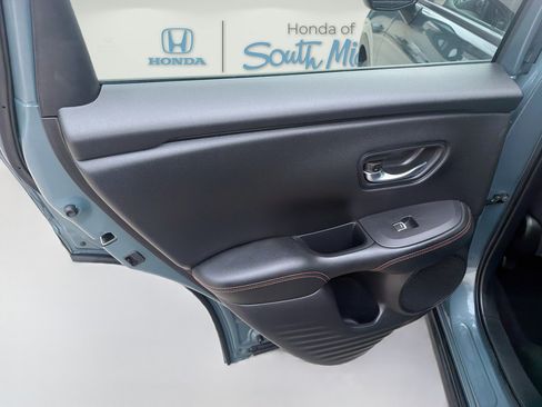 Used 2025 Honda HR-V Sport image 24