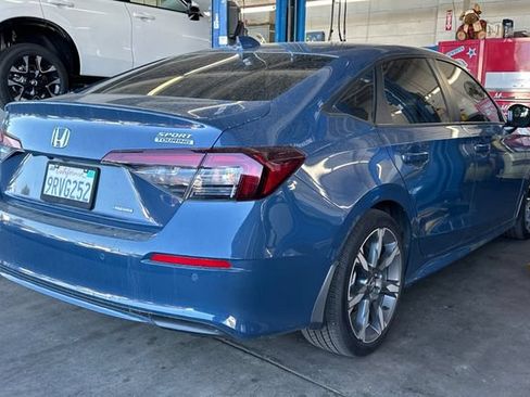 Used 2025 Honda Civic Sport Touring image 5