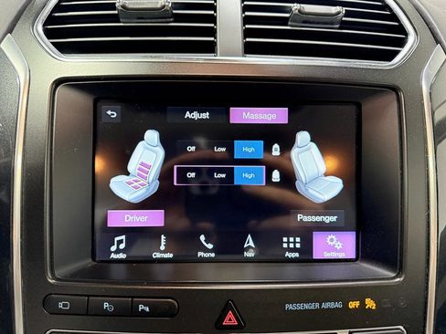 Used 2018 Ford Explorer Platinum image 24