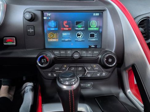 Used 2019 Chevrolet Corvette Stingray Coupe w/ 2LT Preferred Equipment Group RWD image 21