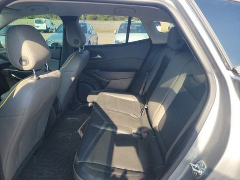 Used 2025 Chevrolet Trax ACTIV w/ Driver Confidence Package FWD image 16