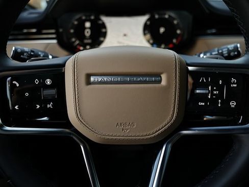 New 2025 Land Rover Range Rover Sport SE image 42