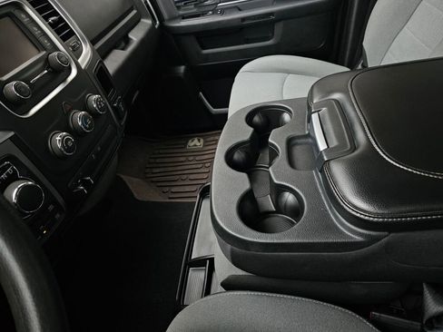 Used 2022 RAM 1500 Classic SLT w/ Protection Group image 28