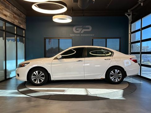 Used 2015 Honda Accord LX image 6