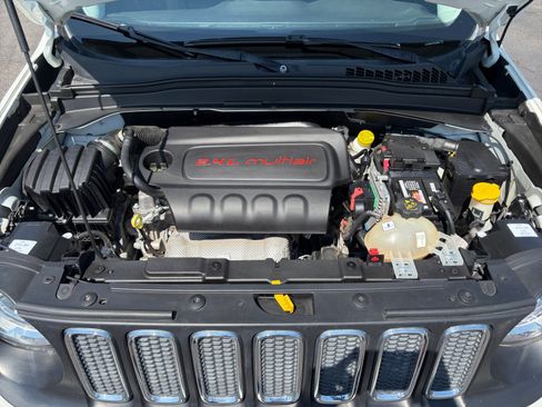 Used 2017 Jeep Renegade Sport w/ Power & Air Group AWD/4WD image 21