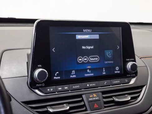 Used 2021 Nissan Altima 2.5 SR w/ SR Premium Package FWD image 14