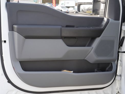 Certified 2024 Ford F350 XL w/ Snow Plow Prep Package image 21