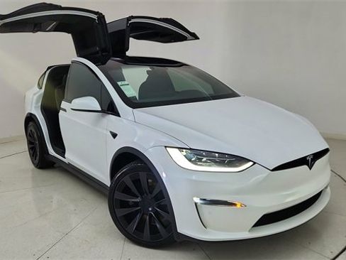 Used 2022 Tesla Model X Plaid image 91