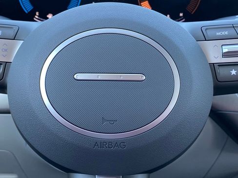 New 2026 Hyundai Kona SE image 18