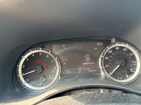 Used 2023 Toyota Highlander L FWD image 14
