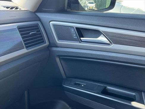 Used 2019 Volkswagen Atlas SE w/ Panoramic Sunroof Package image 36